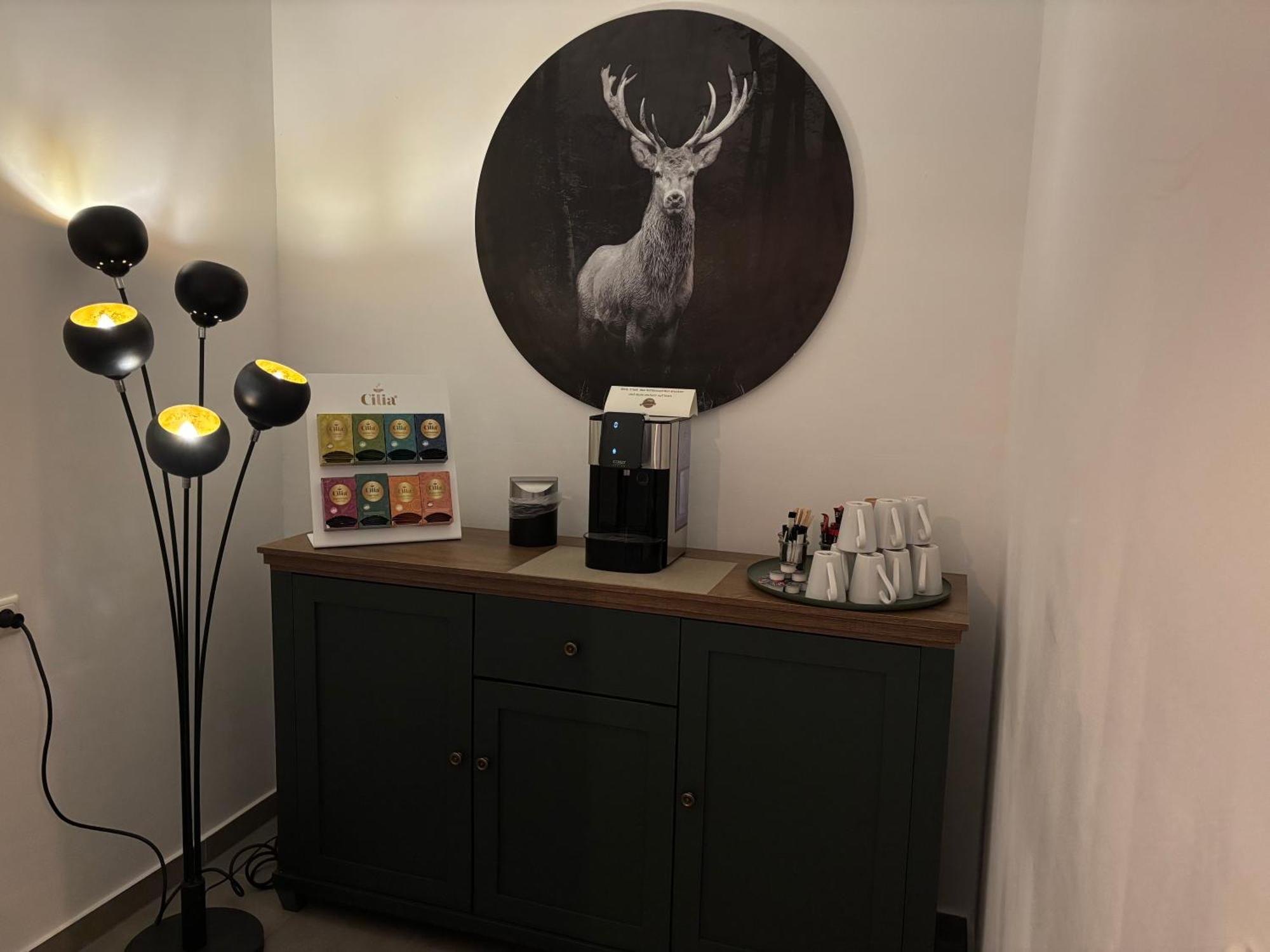Hotel Am Schwarzen Berg ชตาเดอ ภายนอก รูปภาพ