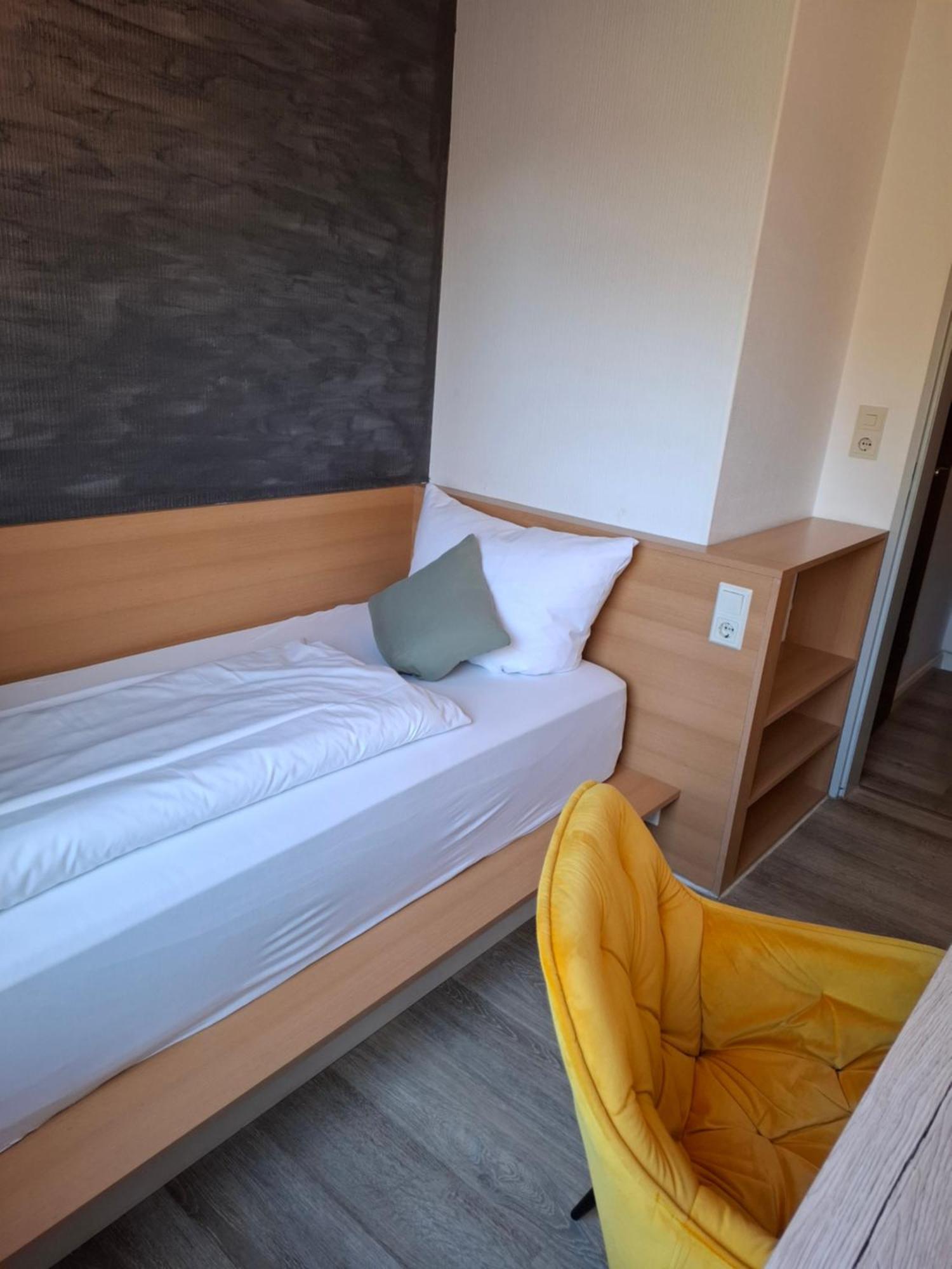 Hotel Am Schwarzen Berg ชตาเดอ ภายนอก รูปภาพ